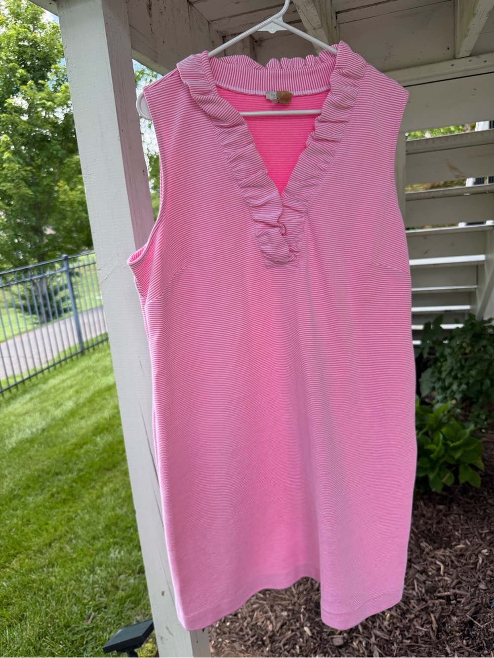 Exc cond Talbots 16W pink & white striped Sleeveless Ruffle V-Neck Midi Dress